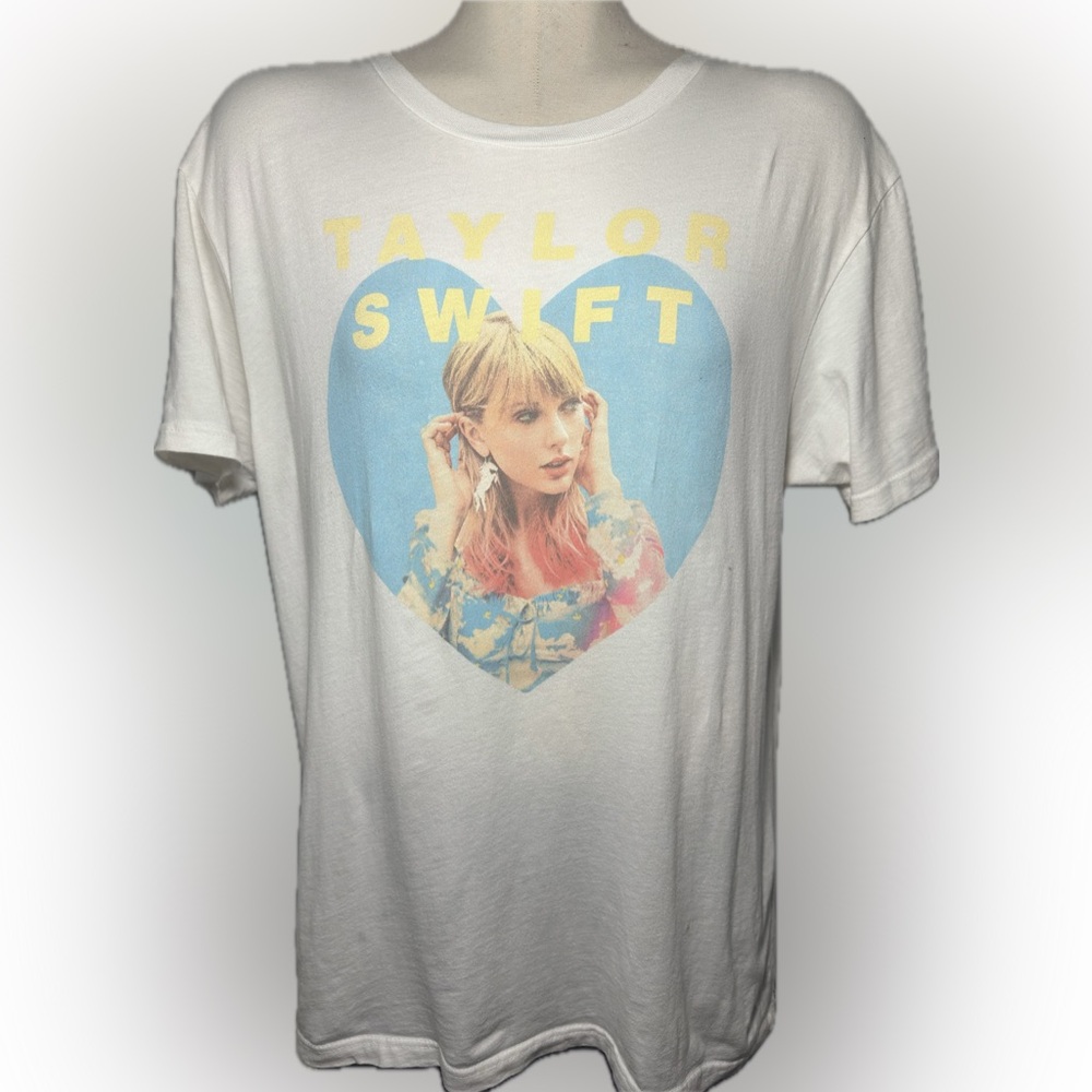 Taylor Swift Lover Era Heart Photo Tee Unisex White Graphic Shirt Medium